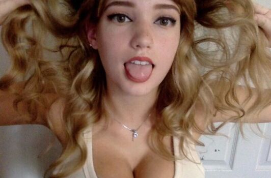 Full leaked Mikahhlynn private onlyfans photo