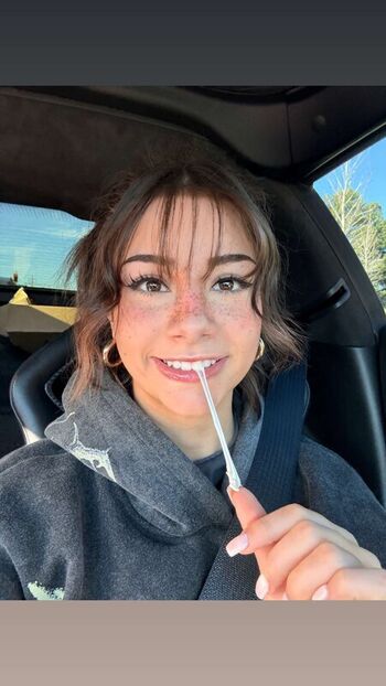 Mikayla Campinos