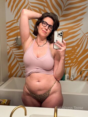 Full leaked Mistresstease private onlyfans photo