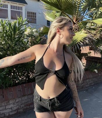 Full leaked Mkxxxxx private onlyfans photo