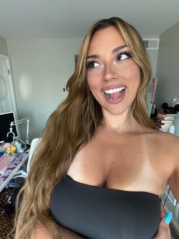 Full leaked Allyssacox / private onlyfans photo