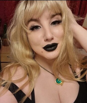Full leaked Moon dragon private onlyfans photo