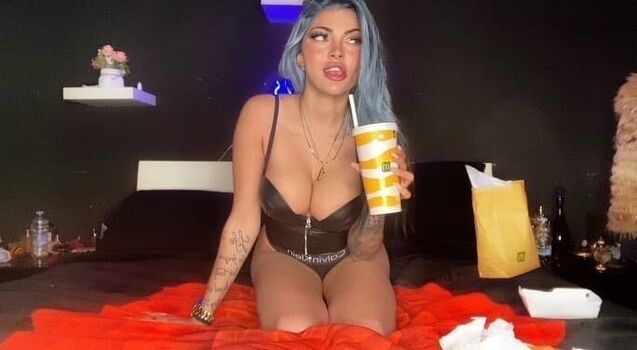 Full leaked Morenamore private onlyfans photo