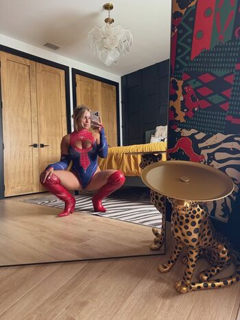 Paige Vanzant