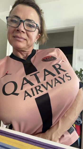 QueenMuscleBoobs