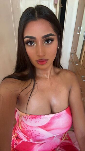 Full leaked Riya b private onlyfans photo