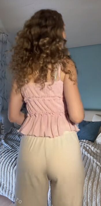 Full leaked Romysvibess private onlyfans photo