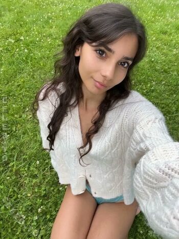 Sara Wolf