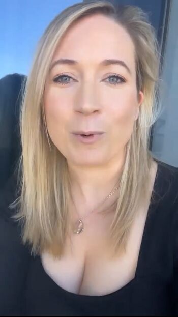 Full leaked Sarah cruddas private onlyfans photo