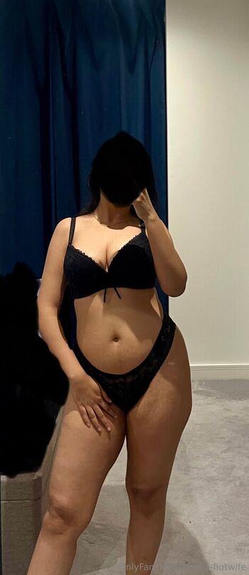 Sasha-hotwife