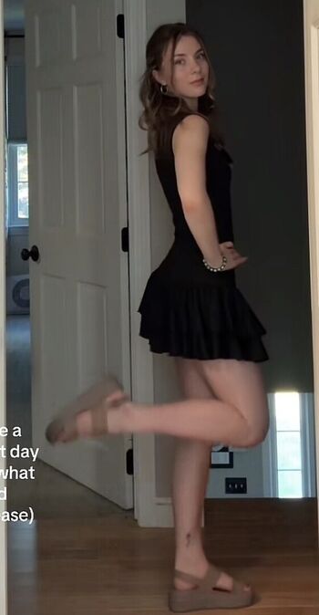 Sheteachesart