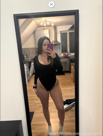_.sophie05._