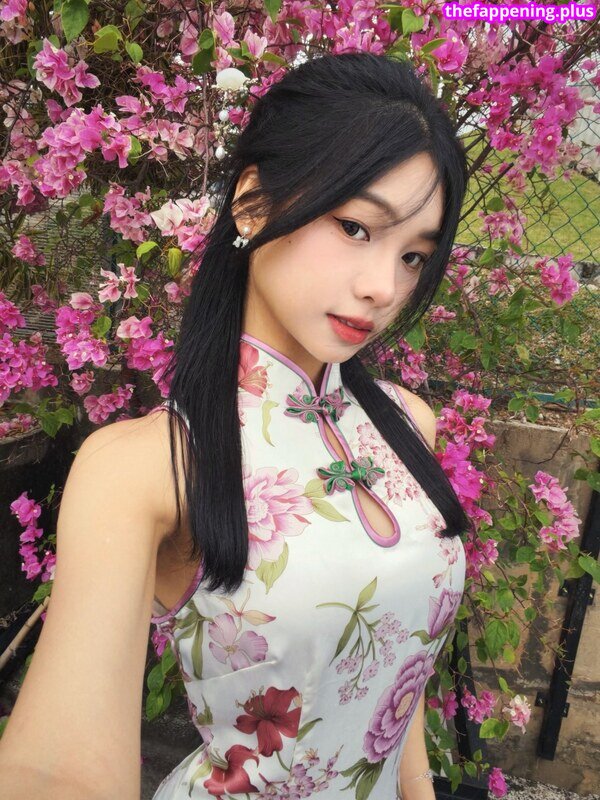 Sssxin_n / Susuu Xin Fotografie OnlyFans Dezbrăcată #31