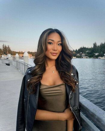 Stephanie Ro