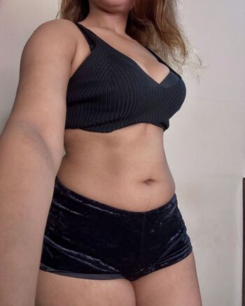 Full leaked Tanya chaudhari private onlyfans photo
