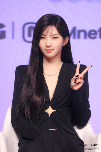 tiny.pretty.j