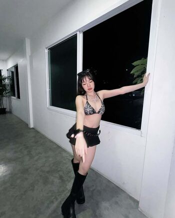 Tongbunny