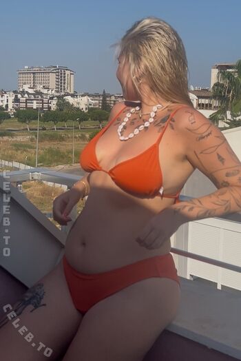 Full leaked Viky kid private onlyfans photo