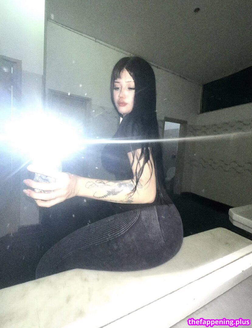 Vverence / away / https: / verennce नग्न OnlyFans फोटो #10