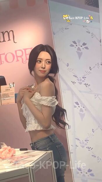 WomenK-pop