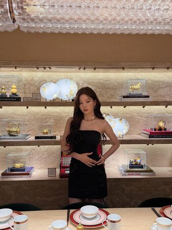 WomenK-pop